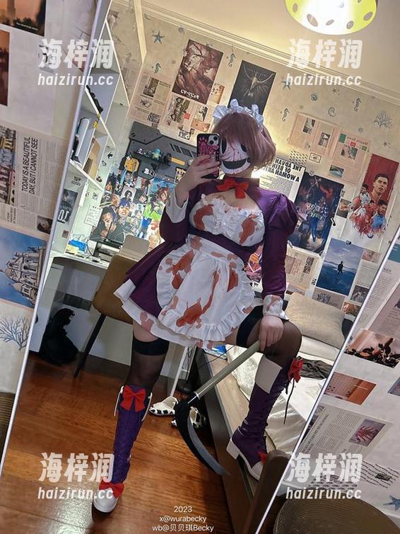 哇塞，贝贝琪Becky在泳池的最新创意，有图库上的“水灵灵”之感！