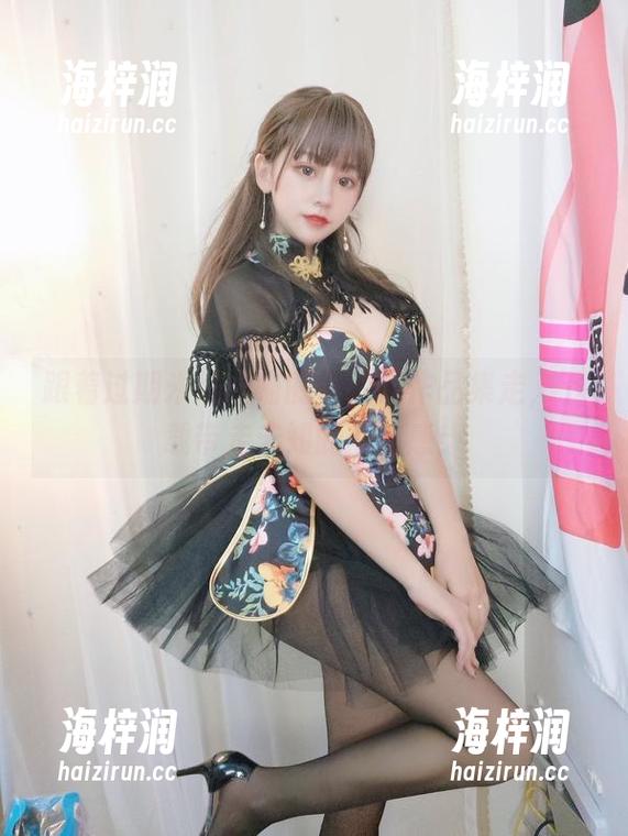 跟着过期米线线喵的朱砂痣作品集走，下载带走未知的期待感！
