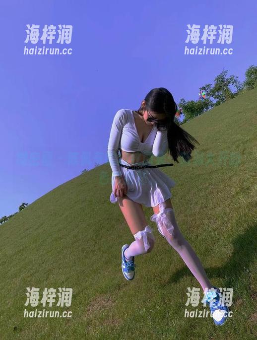 陈佩奇 微密圈 - 陈佩奇的豹纹图集:脑洞大开的色彩拼贴。