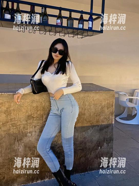 微密圈 - 一组美图要是能说话，肯定会叫嚷陈佩奇的长腿资源别走啊！