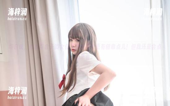 坦白说，青水百合子的女仆写真集可以更有创意点儿！但我还是会点进来看。